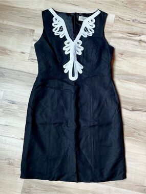 Linen blend Black Dress with White Trim - Elegant V-Neck